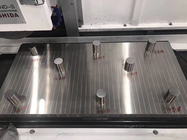 模具